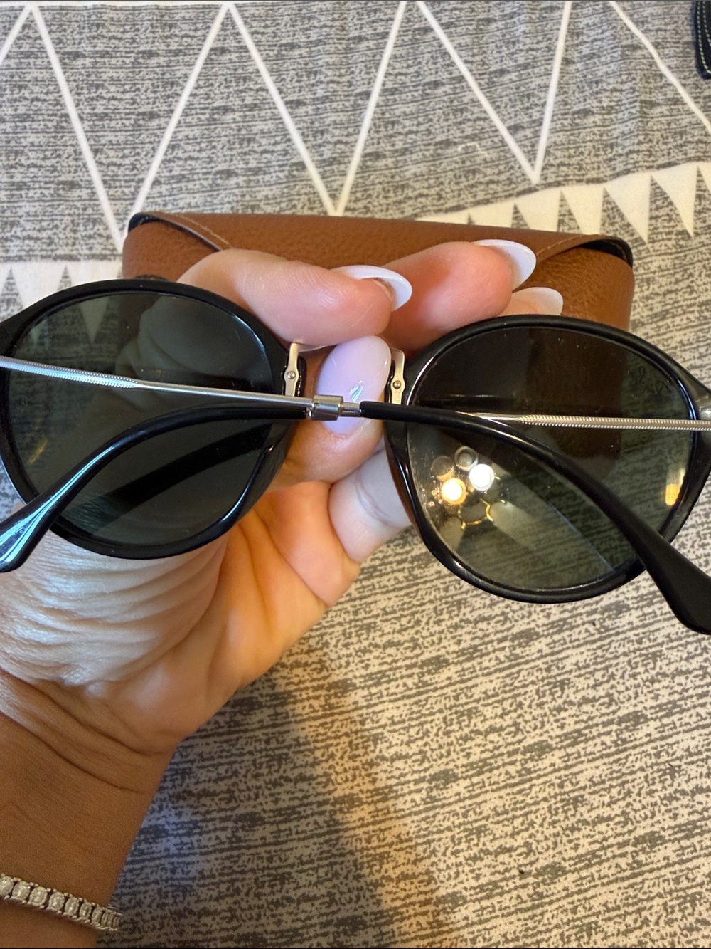 Ray-Ban Black Round Sunglasses with Brown Leather Case - Picture 2 of 2